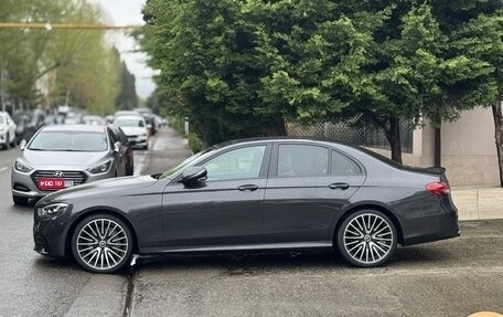 Mercedes-Benz E-Класс, 2021 год, 5 100 000 рублей, 1 фотография