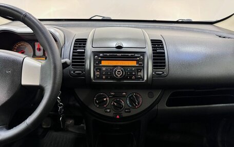 Nissan Note II рестайлинг, 2008 год, 600 000 рублей, 17 фотография