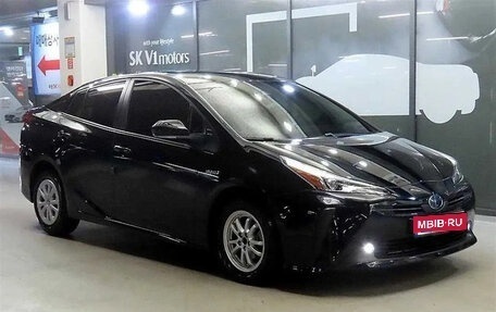 Toyota Prius IV XW50, 2022 год, 1 761 099 рублей, 1 фотография