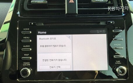 Toyota Prius IV XW50, 2022 год, 1 861 099 рублей, 16 фотография