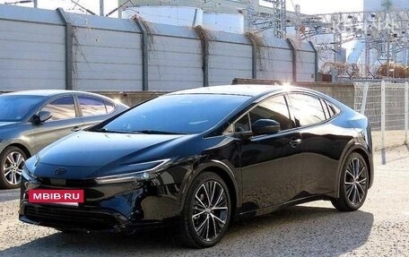 Toyota Prius IV XW50, 2024 год, 3 690 099 рублей, 2 фотография