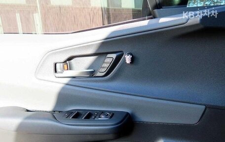 Toyota Prius IV XW50, 2024 год, 3 690 099 рублей, 11 фотография