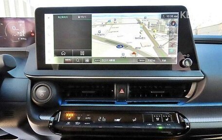 Toyota Prius IV XW50, 2024 год, 3 890 099 рублей, 13 фотография