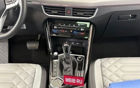 Volkswagen Touran III, 2022 год, 2 500 000 рублей, 4 фотография