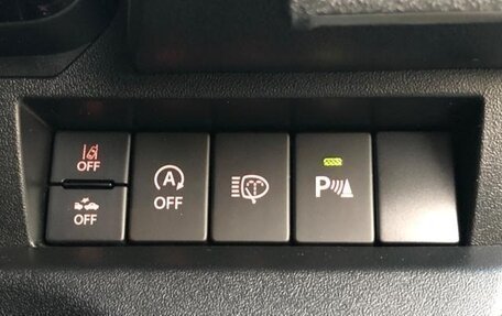 Suzuki Jimny, 2023 год, 1 750 000 рублей, 18 фотография