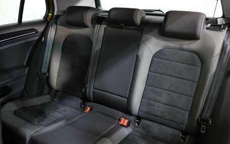 Volkswagen Golf VII, 2017 год, 1 099 000 рублей, 22 фотография