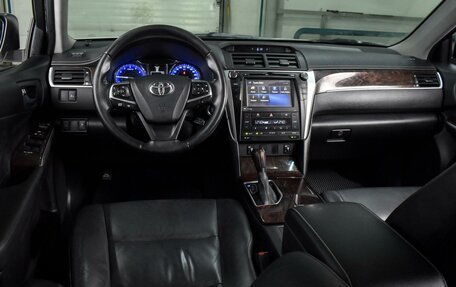 Toyota Camry, 2016 год, 2 197 000 рублей, 6 фотография