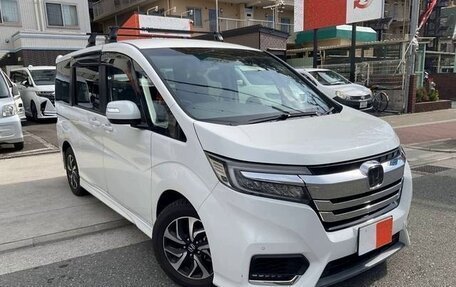 Honda Stepwgn IV, 2022 год, 1 723 000 рублей, 2 фотография