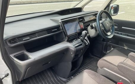 Honda Stepwgn IV, 2022 год, 1 723 000 рублей, 23 фотография