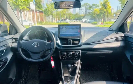 Toyota Yaris XP150 рестайлинг, 2022 год, 1 043 030 рублей, 7 фотография