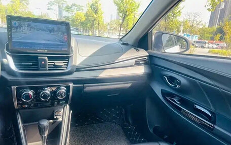 Toyota Yaris XP150 рестайлинг, 2022 год, 1 043 030 рублей, 10 фотография