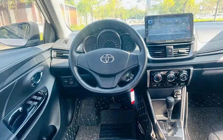 Toyota Yaris XP150 рестайлинг, 2022 год, 1 043 030 рублей, 9 фотография