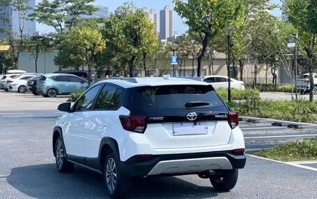 Toyota Yaris XP150 рестайлинг, 2022 год, 1 043 030 рублей, 6 фотография