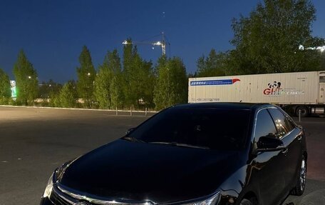 Toyota Camry, 2015 год, 2 800 000 рублей, 3 фотография