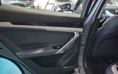 Geely Atlas, 2025 год, 3 760 990 рублей, 12 фотография