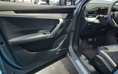 Geely Atlas, 2025 год, 3 760 990 рублей, 13 фотография