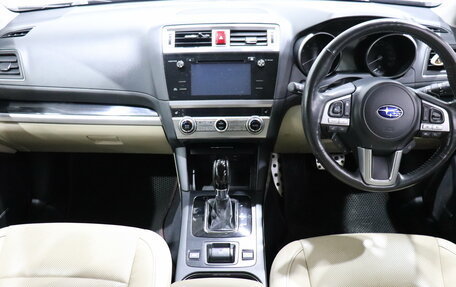 Subaru Outback IV рестайлинг, 2017 год, 2 280 000 рублей, 15 фотография