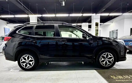 Subaru Forester, 2021 год, 3 000 000 рублей, 5 фотография