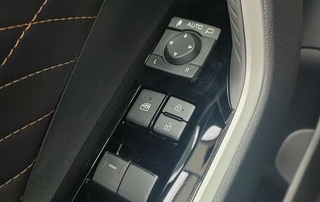 Toyota RAV4, 2024 год, 3 848 153 рублей, 12 фотография