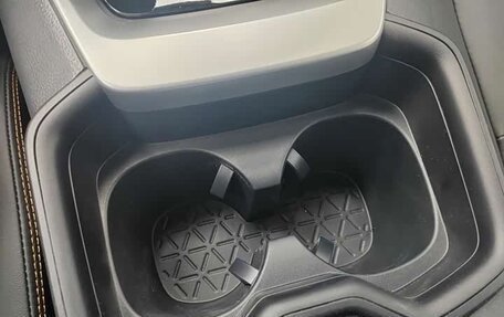 Toyota RAV4, 2024 год, 3 848 153 рублей, 10 фотография