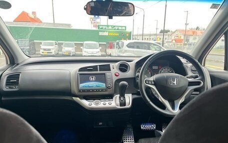 Honda Stream II, 2012 год, 920 000 рублей, 11 фотография