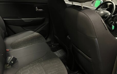 KIA Rio III рестайлинг, 2012 год, 680 000 рублей, 14 фотография