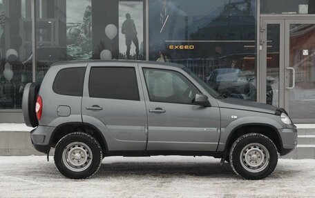 Chevrolet Niva I рестайлинг, 2018 год, 700 000 рублей, 4 фотография