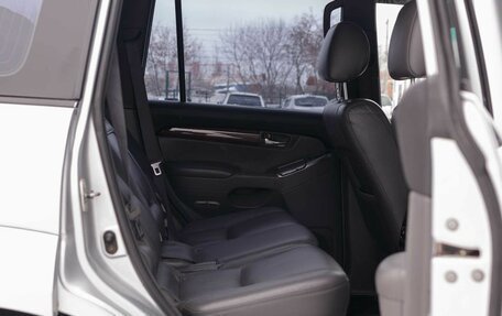 Toyota Land Cruiser Prado 120 рестайлинг, 2004 год, 1 780 000 рублей, 19 фотография