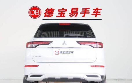 Mitsubishi Outlander, 2023 год, 4 650 325 рублей, 4 фотография