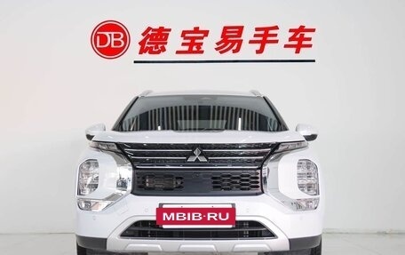 Mitsubishi Outlander, 2023 год, 4 650 325 рублей, 2 фотография