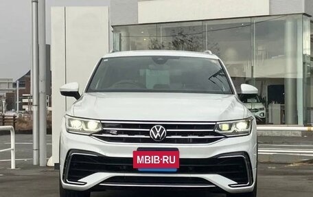 Volkswagen Tiguan II, 2022 год, 2 210 000 рублей, 3 фотография