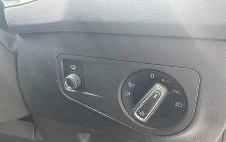 Volkswagen Tiguan II, 2022 год, 2 210 000 рублей, 13 фотография