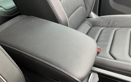 Volkswagen Tiguan II, 2022 год, 2 210 000 рублей, 30 фотография