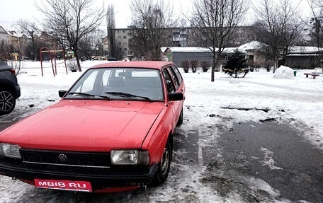 Volkswagen Passat B2, 1984 год, 220 000 рублей, 1 фотография