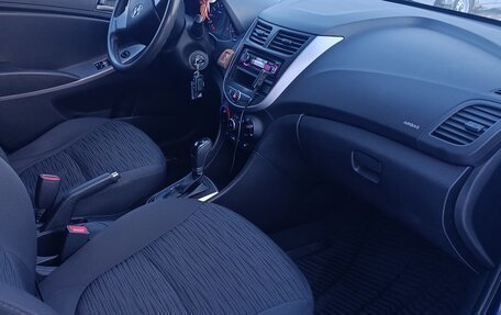 Hyundai Solaris II рестайлинг, 2015 год, 1 150 000 рублей, 7 фотография