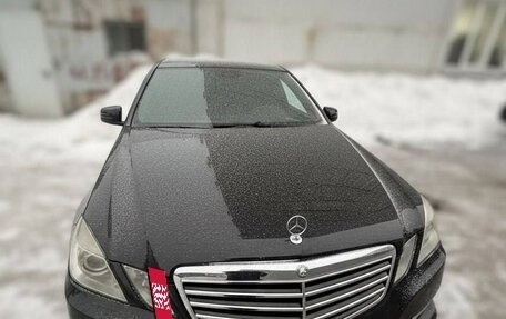 Mercedes-Benz E-Класс, 2013 год, 1 770 000 рублей, 2 фотография