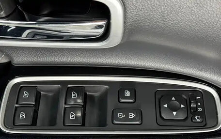 Mitsubishi Outlander III рестайлинг 3, 2022 год, 1 627 000 рублей, 17 фотография