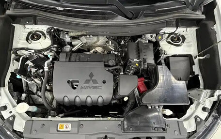 Mitsubishi Outlander III рестайлинг 3, 2022 год, 1 627 000 рублей, 22 фотография