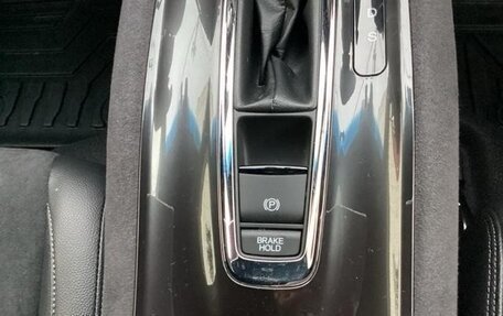 Honda Vezel, 2022 год, 1 380 000 рублей, 21 фотография