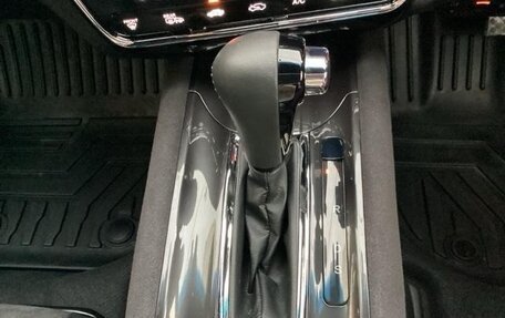 Honda Vezel, 2022 год, 1 380 000 рублей, 20 фотография