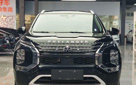 Mitsubishi Outlander, 2023 год, 4 580 325 рублей, 3 фотография