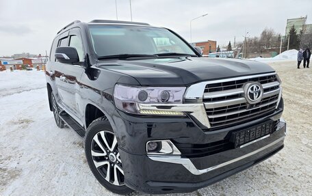 Toyota Land Cruiser 200, 2015 год, 5 750 000 рублей, 4 фотография