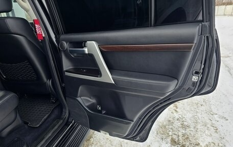 Toyota Land Cruiser 200, 2015 год, 5 750 000 рублей, 21 фотография