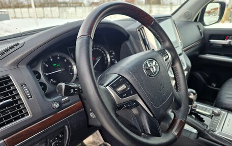 Toyota Land Cruiser 200, 2015 год, 5 750 000 рублей, 33 фотография