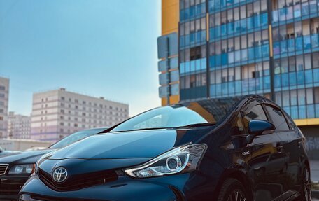 Toyota Prius Alpha I (ZVW40/41), 2015 год, 1 700 000 рублей, 3 фотография