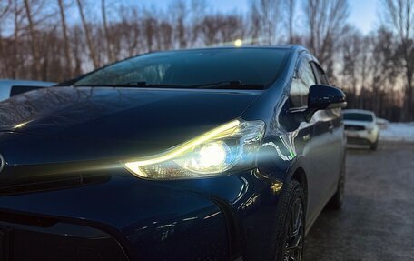 Toyota Prius Alpha I (ZVW40/41), 2015 год, 1 700 000 рублей, 11 фотография