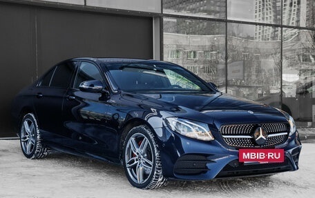 Mercedes-Benz E-Класс, 2020 год, 4 250 000 рублей, 3 фотография