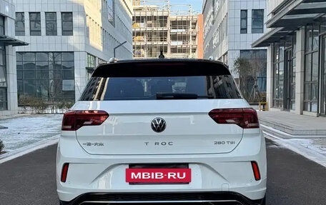 Volkswagen T-Roc I, 2022 год, 1 650 004 рублей, 6 фотография