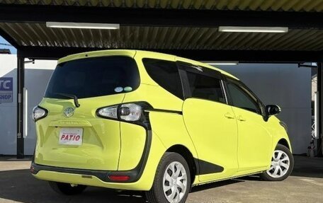 Toyota Sienta II, 2017 год, 1 100 000 рублей, 14 фотография