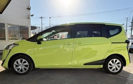 Toyota Sienta II, 2017 год, 1 100 000 рублей, 24 фотография